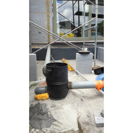 Cycloon filter WFF100 MET opzetstuk voor regenwatertanks Cycloon filter WFF100 MET opzetstuk voor regenwatertanks